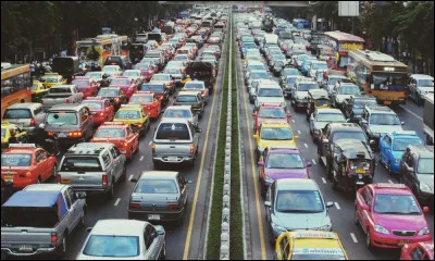 La dernière en date dans ce registre fut la mésaventure vécue au Tour d'Italie 2022 par le cycliste érythréen Biniam Girmay. Vainqueur d'étape, il déchanta rapidement et fut contraint à l'abandon, mais que lui est-il arrivé ?