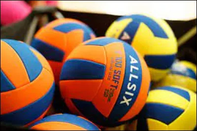 Dans quel sport ce ballon est-il utilisé ?