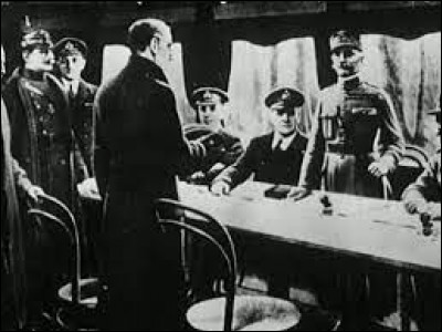 Quand l'armistice permettant de mettre fin aux combats de la Première Guerre mondiale a-t-il été signé ?