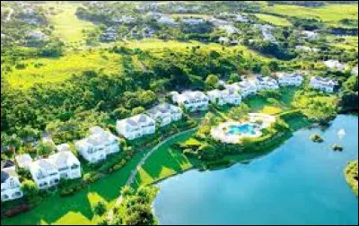 En quelle année cet État est-il devenu indépendant vis-à-vis du Royaume-Uni ?