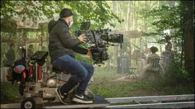 Cet acteur américain est aussi connu sous le pseudonyme de The Rock.