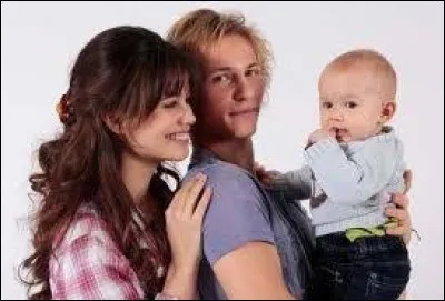 À quel âge Clem a-t-elle eu son premier enfant ?