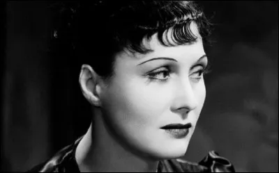 Qui est cette actrice qui joue le rôle de ''Claire'' dans le film de 1945 ''Les Enfants du paradis'' de Marcel Carné ? ''
