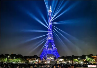 Combien d'ingénieurs ont participé à la construction de la Tour Eiffel ?