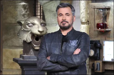 Qui anime le jeu télévisé ''Fort Boyard'' depuis 2003 ?