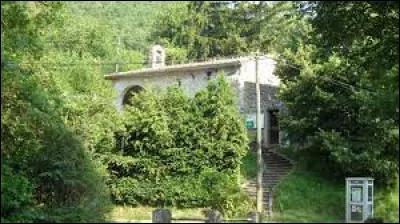 Je vous emmène maintenant dans le massif des Corbières, à Caunette-sur-Lauquet. Petit village occitan de 8 habitants, il se situe dans le département ...
