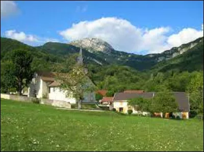 Je vous propose de partir dans le parc naturel régional de la Chartreuse, à Mont-Saint-Martin. Petit village de 76 habitants, faisant partie de l'aire d'attraction Grenobloise, il se situe dans le département ...