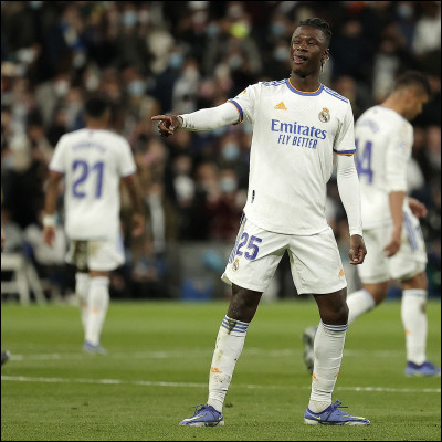 Est-ce que cette personne est Eduardo Camavinga ?