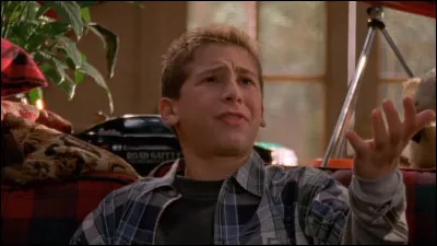 Que veut mettre Reese dans le cercueil ?