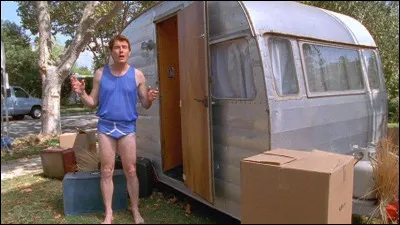 Pourquoi la famille de Malcolm doit-elle vivre dans une caravane pendant quelques jours ?