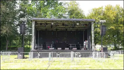 Avec la scène du Parc comment se nomme l'autre scène ?