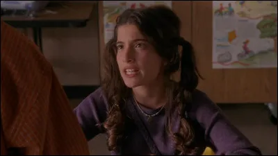 Comment s'appelle cette nouvelle élève dans la classe des Têtes d'ampoule ?