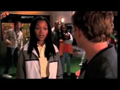 Où Francis rencontre-t-il cette jeune femme ?