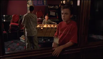 Alors qu'ils passent un weekend au Casino, Hal est privé de jeux. Il décide alors d'emmener Reese et Malcolm en excursion. Dans quel endroit ?