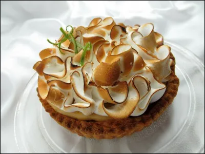 Quel est le nom de cette pâtisserie française ?