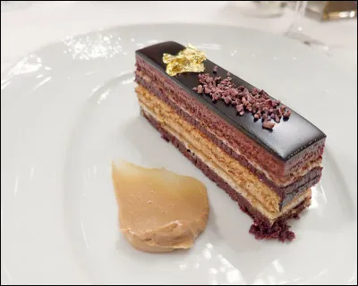 Quel est le nom de cette pâtisserie française ?