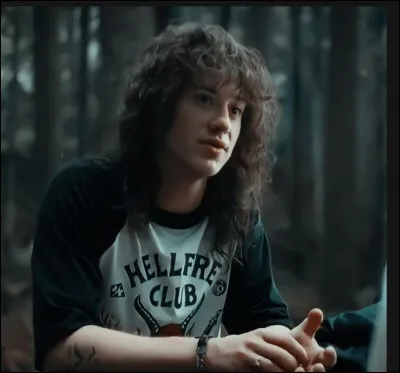 Quel est le nouveau personnage de la saison 4 que tu aimes bien ?