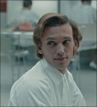 Avant de savoir qu'il était Vecna, comment trouvais-tu 001 ?