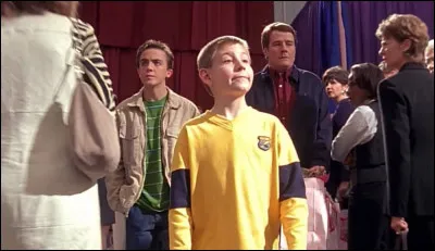 À quel salon, Hal et les garçons se retrouvent-ils avant l'accouchement ?