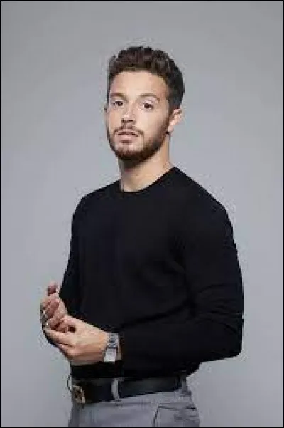 Quelle est la date de sortie de son premier album ?