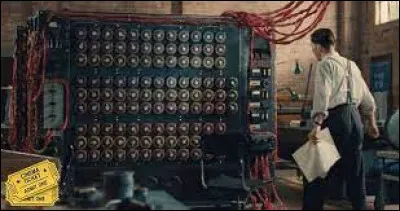 "Imitation Game" est le titre d'un film interprété par Benedict Cumberbatch.