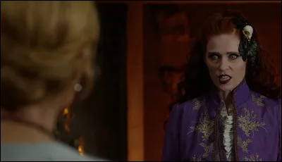 Dans quel film une famille s'installe-t-elle dans un château hanté ?