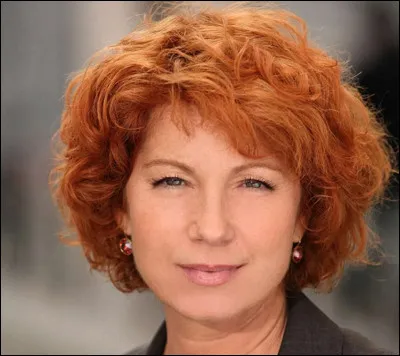 Qui est cette actrice qui joue le rôle de ''Nana'' dans la mini-série en coproduction française, suisse et belge en quatre épisodes ?