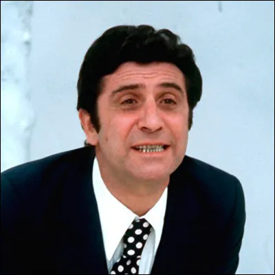 Quel prénom féminin désigne le titre d'une chanson du répertoire de Gilbert Bécaud ?