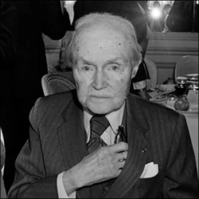 En quelle année Maurice Genevoix a-t-il reçu la Légion d'honneur ?