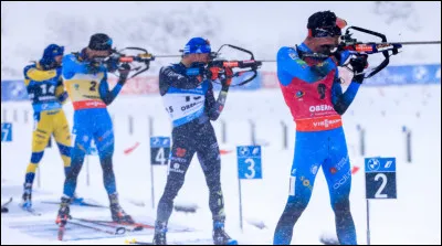 En janvier 2022, lors d'un relais de la coupe du monde de biathlon, que s'est-il passé entre le concurrent suédois et le concurrent norvégien ?