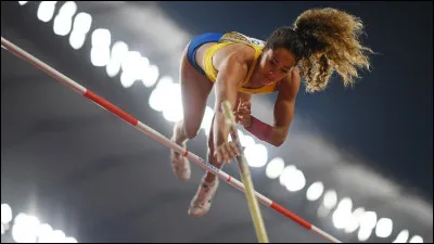 En 2019, où ont lieu les championnats du monde d'athlétisme lorsque la perchiste suédoise Angelica Bengtsson brise sa perche au moment de son saut ?