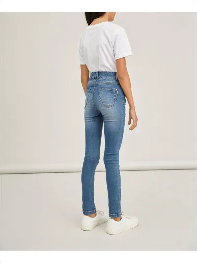 Qui chante "Caroline"