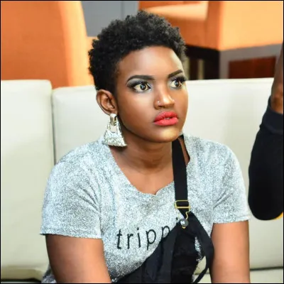 À qui faut-il attribuer le titre "Aïcha" ?