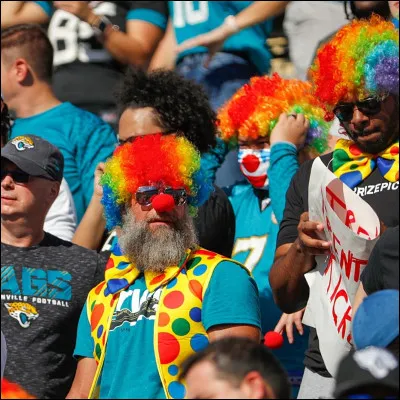 En général, quelle est la couleur du nez d'un clown ?