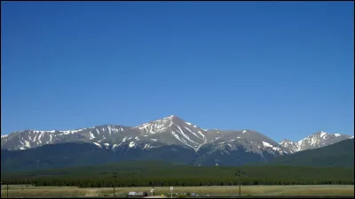 Cet Etat se situe en totalité au dessus de 1000 mètres d'altitude, avec pour point culminant le mont Elbert (4 399 mètres) :