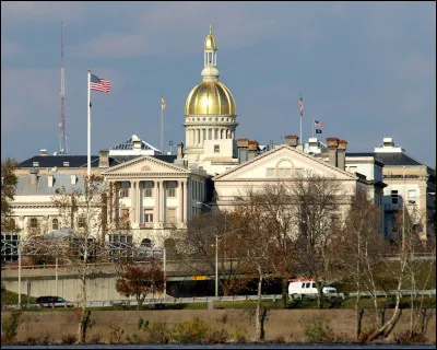 Avec une densité de 390 habitants/km², c'est l'Etat le plus densément peuplé :