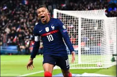 Mbappé a marqué son premier but en équipe de France contre...