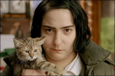 Qui est cette actrice qui tient le rôle principal dans le film ''Vilaine'' réalisé par Jean-Patrick Benes et Allan Mauduit en 2008 ?