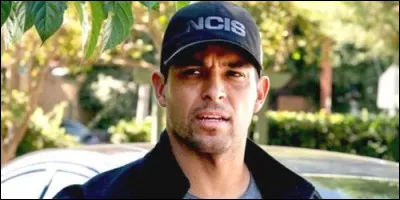 Comment s'appelle l'agent infiltré du NCIS qui rejoint l'équipe après le départ de Tony ?