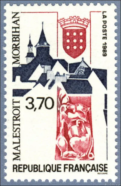 Cette sculpture (XVIème siècle) renvoie à la légende [laquelle ?] d'une gentille bergère et ses brebis qui filent sur le bord d'une route, quand survient un seigneur débauché. Invoquant la Vierge, celle-ci la transforme en une truie hideuse qui effraie le libertin entreprenant.