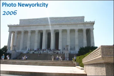 Quel est ce monument datant de 1922, construit à Washington D.C. en l'honneur du 16 ème président des États-Unis ?