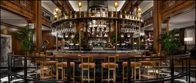 Si un bar ouvre &agrave; c&ocirc;t&eacute;, que faites-vous ?