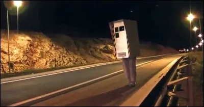 Quel humoriste vidéaste s'est fait connaître en publiant des vidéos sur YouTube ?