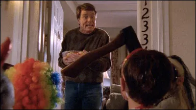 Qu'est-ce que la famille apprend concernant la maison le jour d'Halloween ?