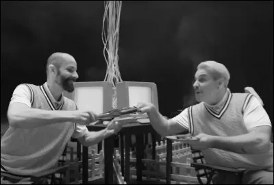 Complétez : 
"Das Böse kommt, wird nicht mehr..."