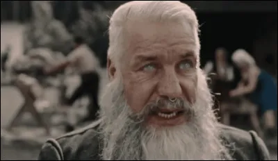 Complétez : 
"Ich bin auch gar nicht..."