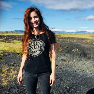 Complétez : 
"Nun zieh'n Nebel um das..."