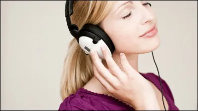 Qui chante "Laura" ?