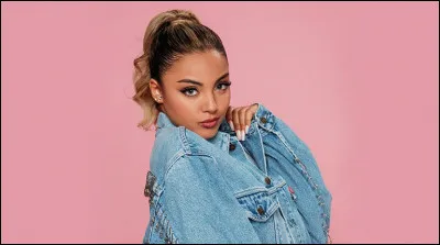 Avec quel youtubeur a-t-elle le plus de liens ?