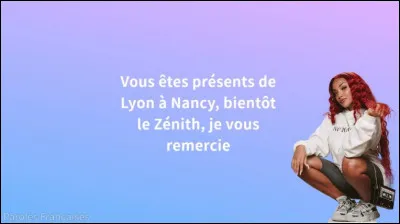Dans quelle chanson Wejdene remercie-t-elle ses fans ?